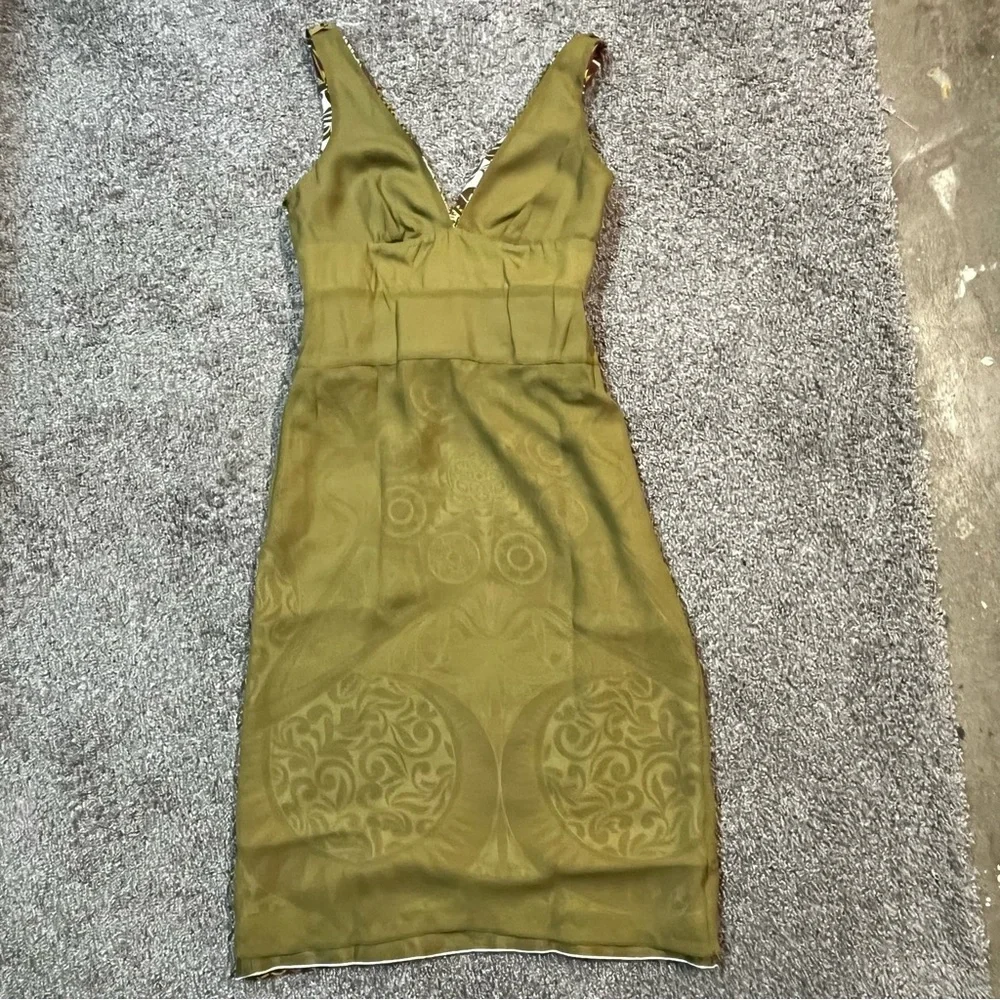 Nicole Miller silk dress. - Picture 10 of 13